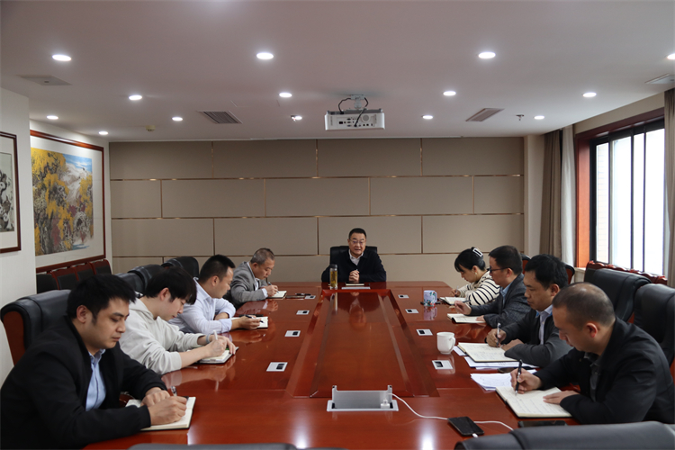鄧華主持召開集團冷鏈、外貿(mào)進出口業(yè)務專題會